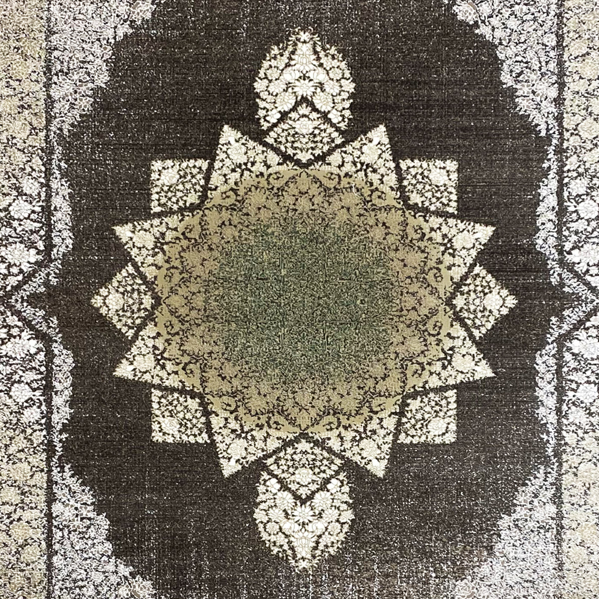 Cream rug 170x240 cm Close-up: large central ornament in dark gray and cream
