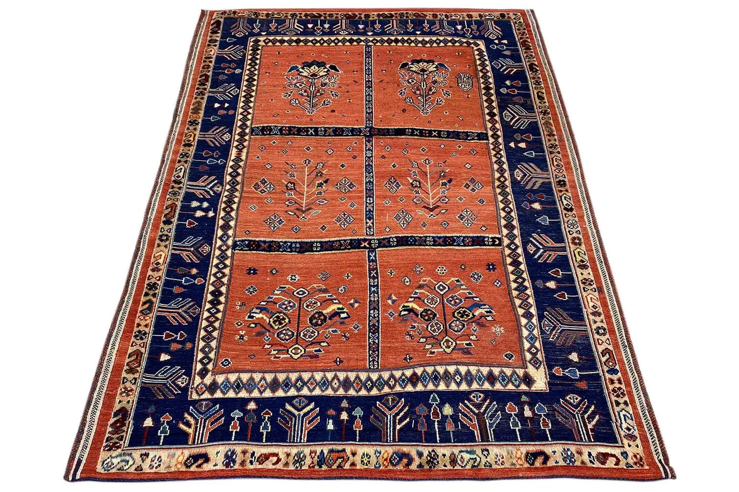 Soumak rug, rectangular, orange central area with blue frame and border, 149x105 cm
