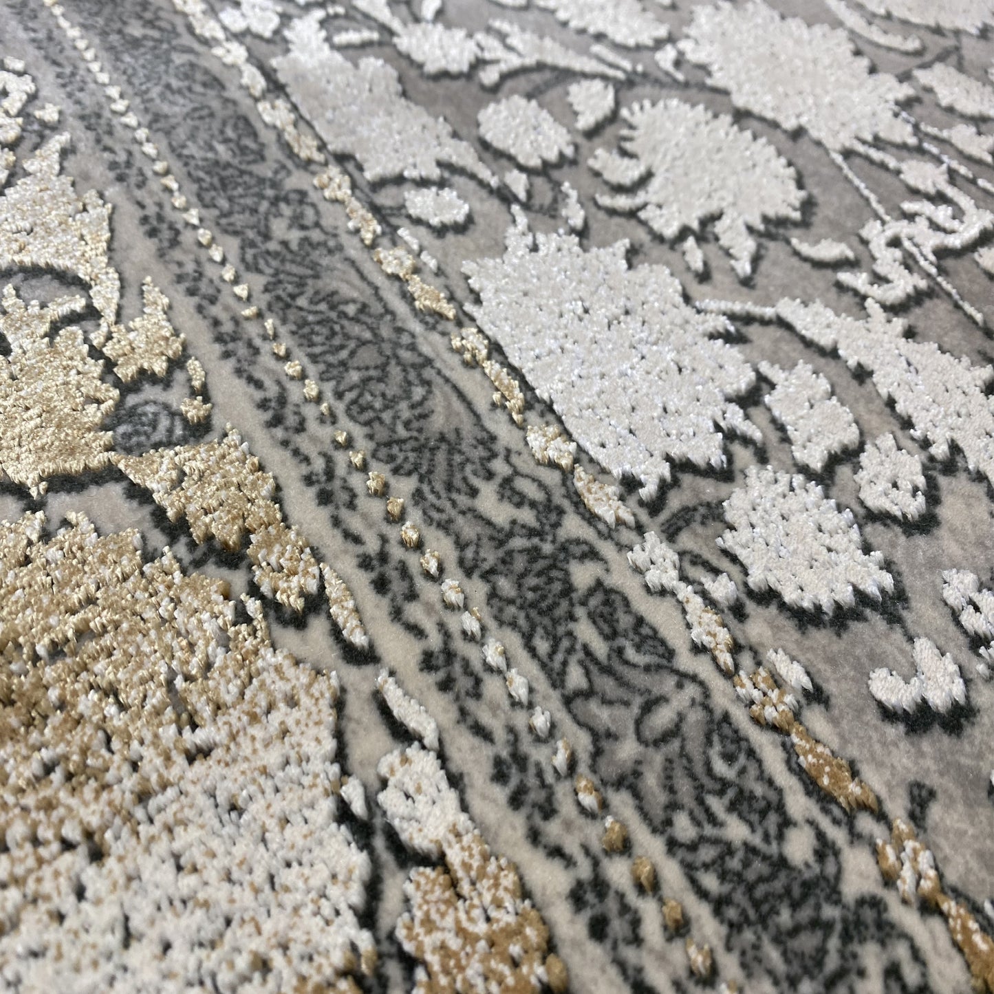 Silver-Gold Carpet 170x240cm