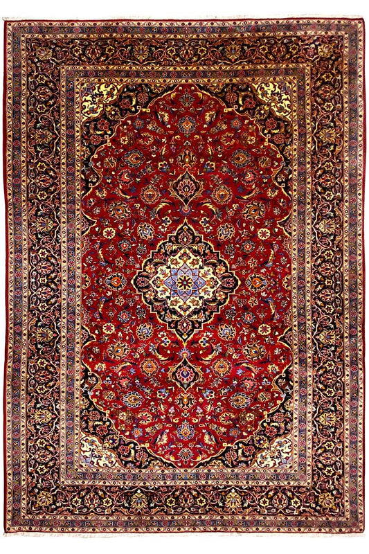  Keshan - Rot (359x248 cm) - Premium Teppich from German Carpet Shop - Just €1550! Shop now at German Carpet Shop