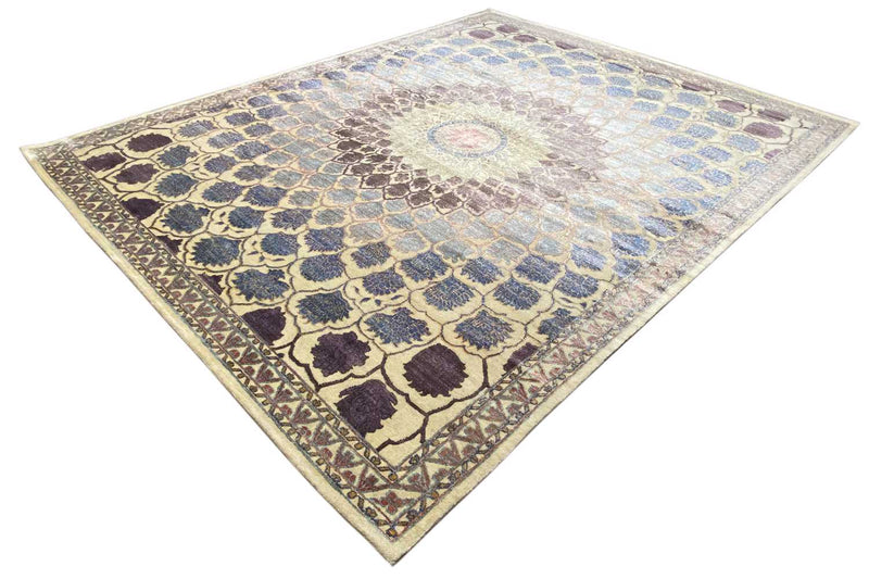 Designer carpet (301x243cm)