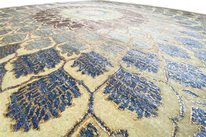 Designer carpet (301x243cm)