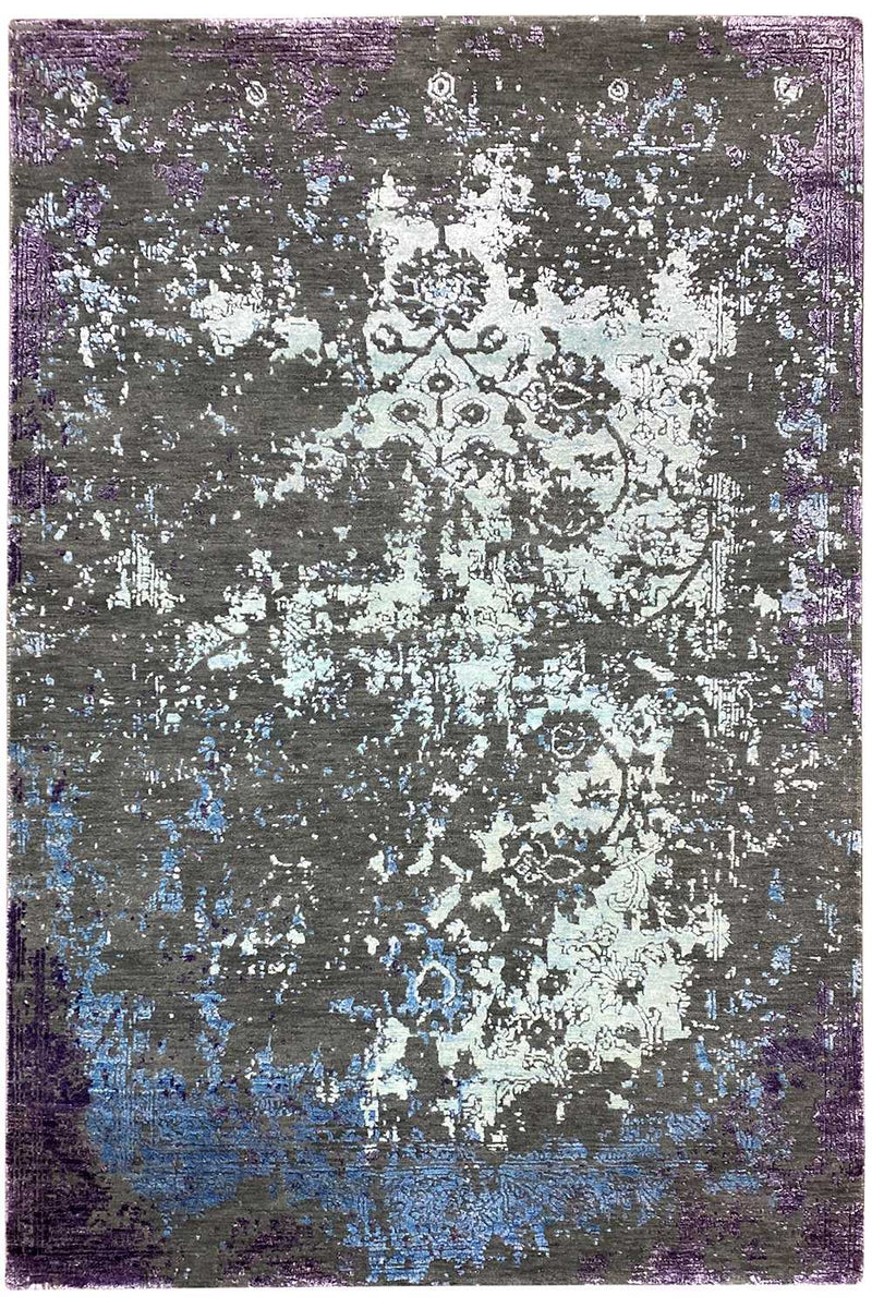 Designer carpet (185x122cm)