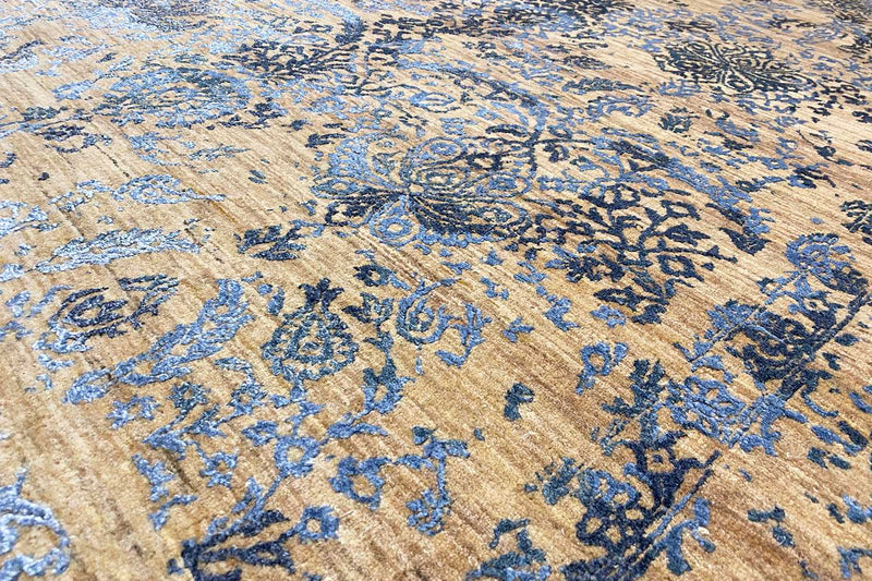 Designer carpet (170x240cm)