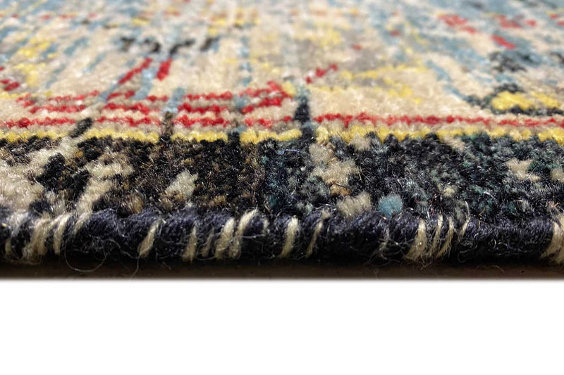 Designer carpet (369x277cm)