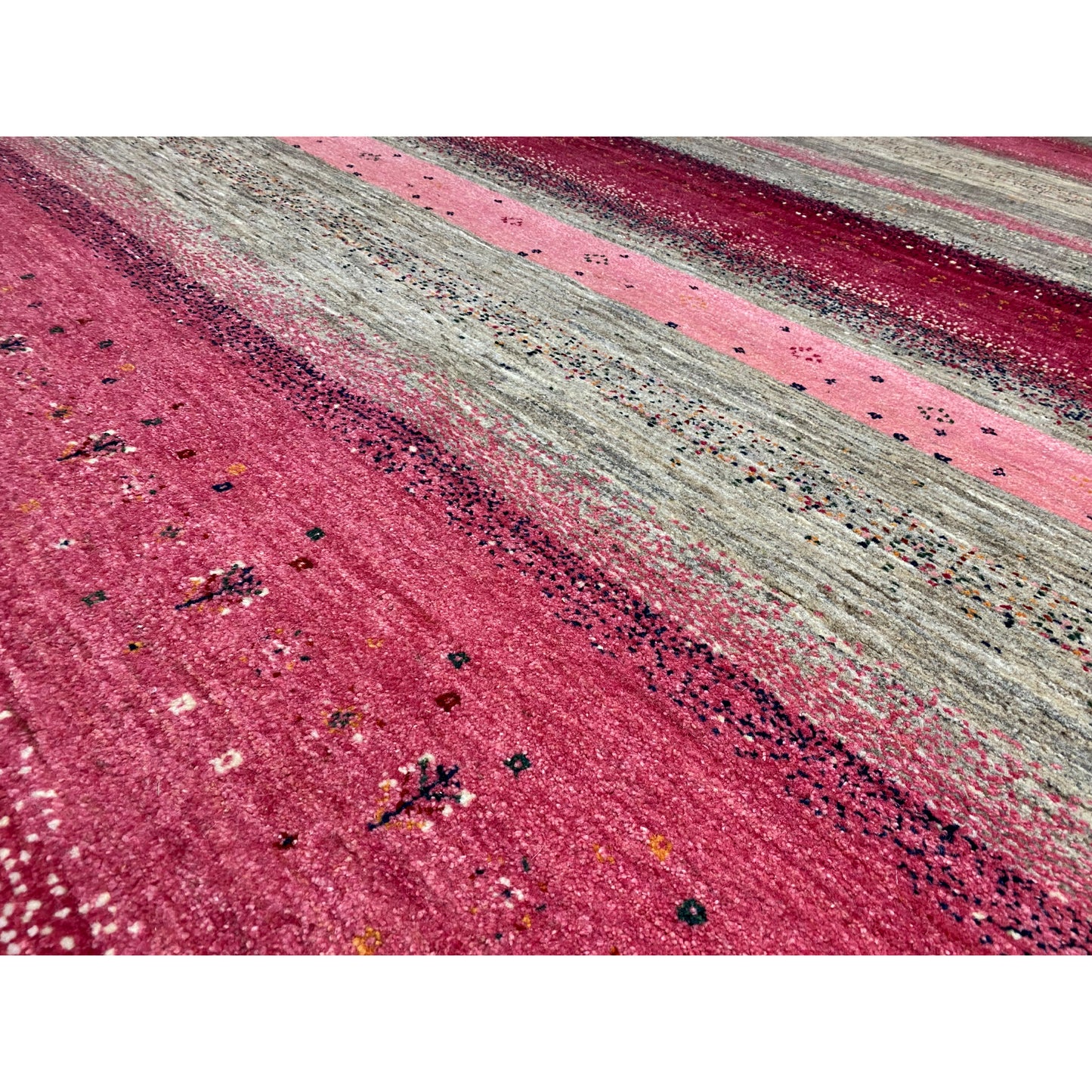 Gabbeh Exklusiver Teppich Rosa/Grau 300x200 cm - German Carpet Shop