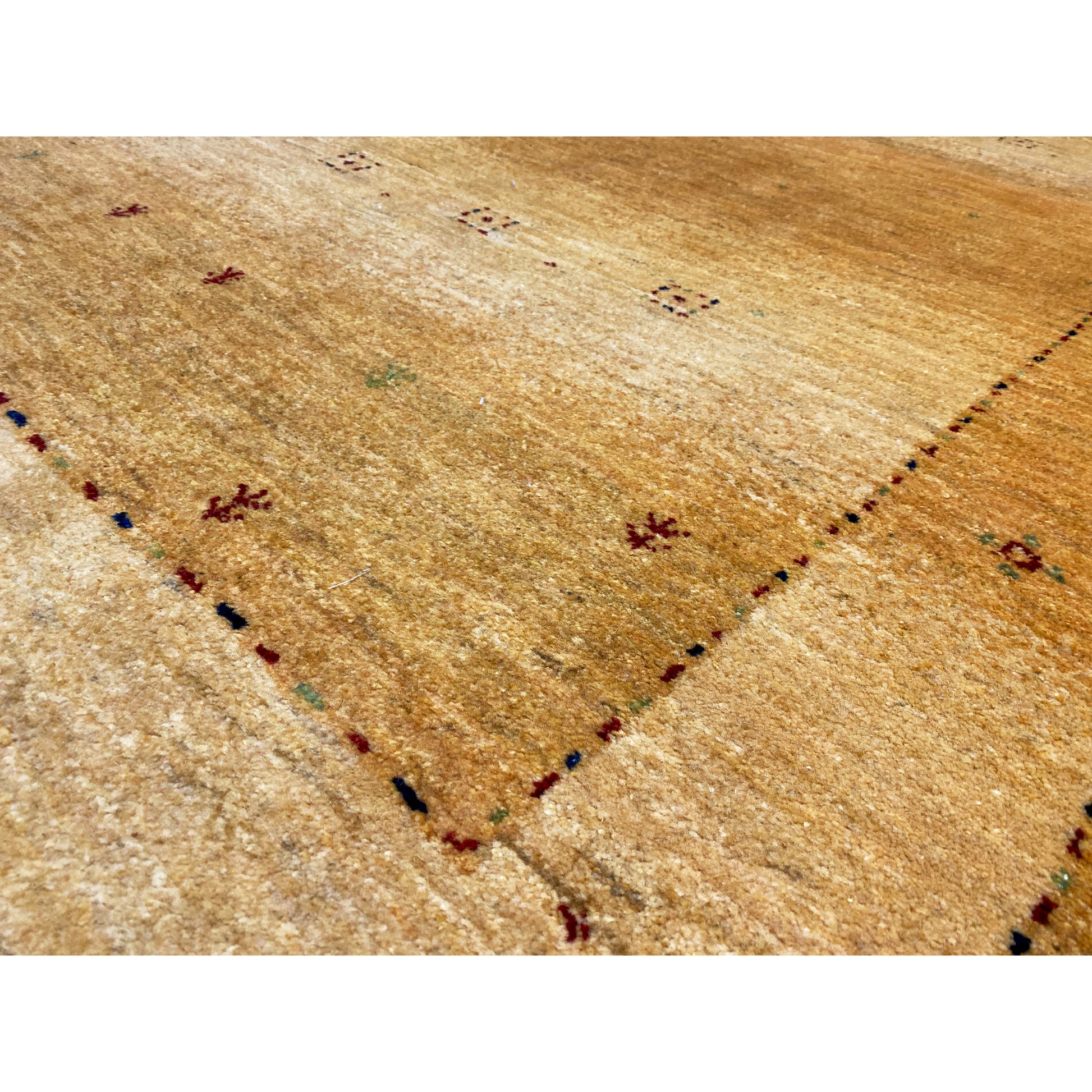 Handgemachter Teppich Gold