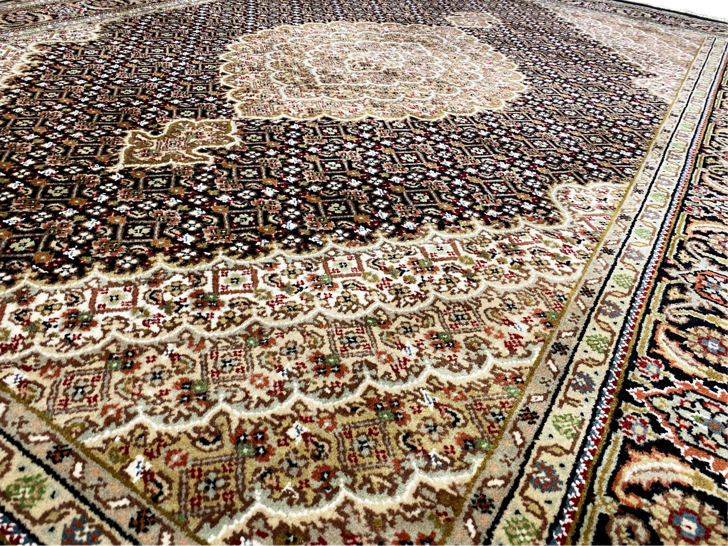 Indo Tabriz Rug - 234x170 cm