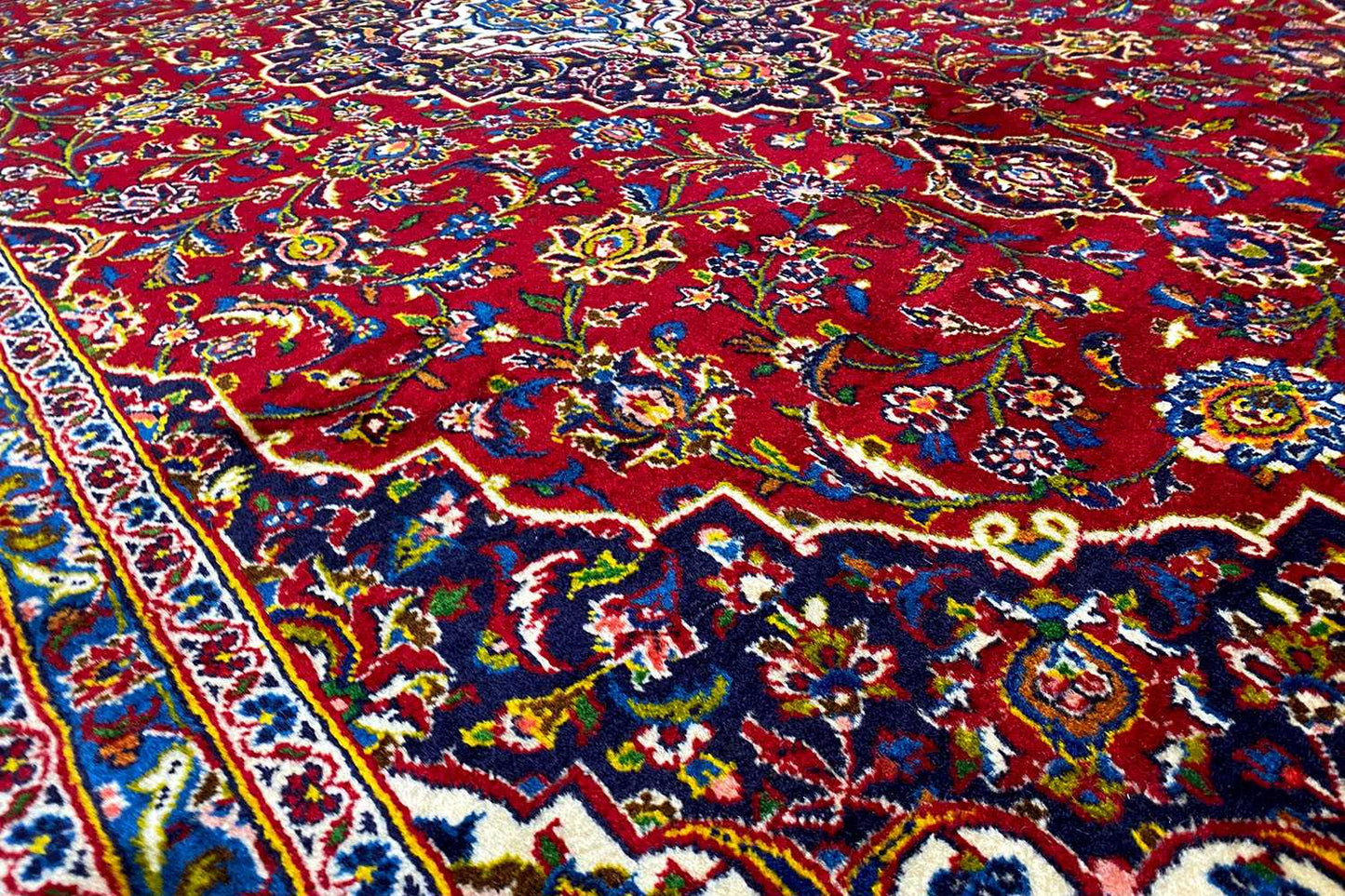 Keshan - (296x 204cm) - German Carpet Shop