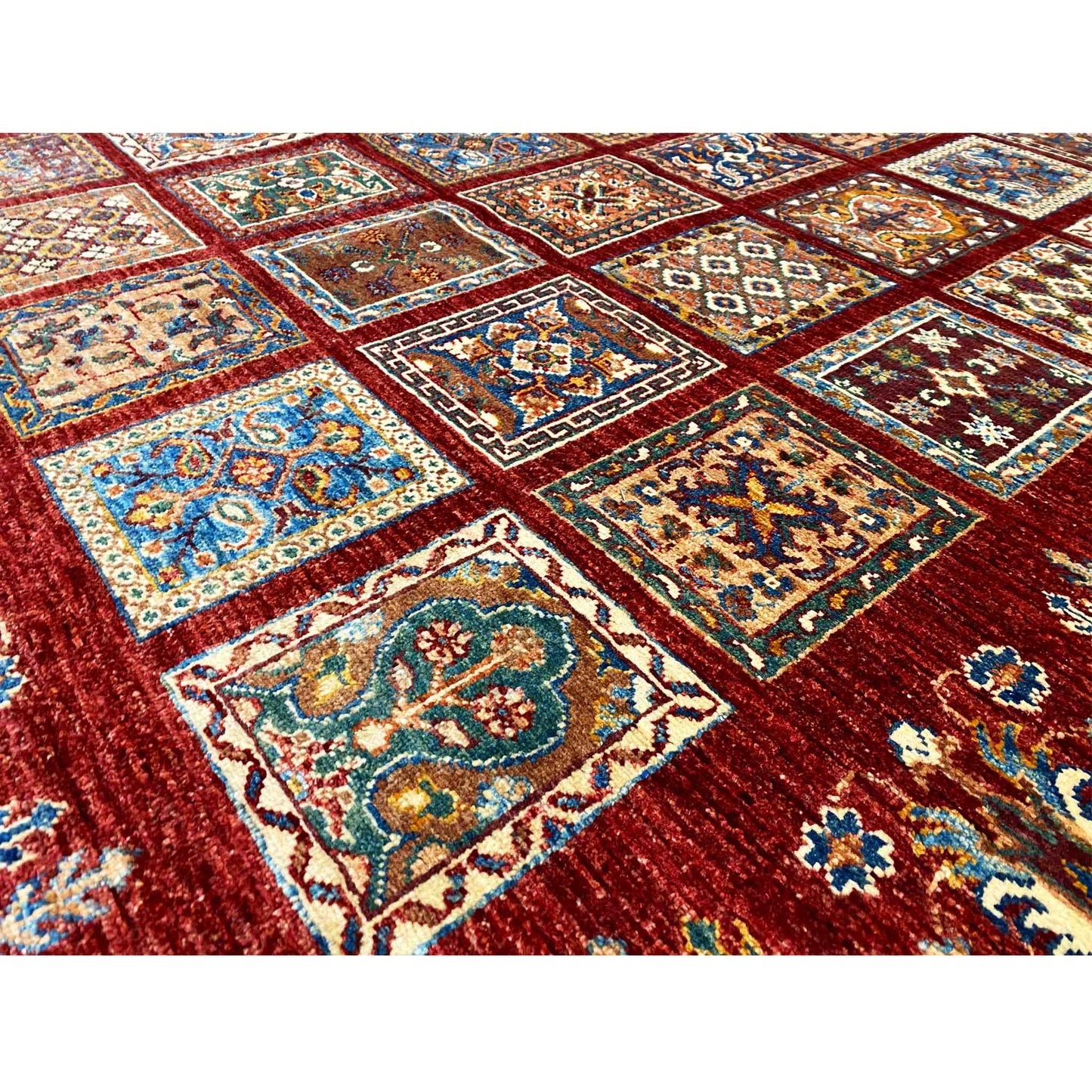 Khorjin Teppich - Rotes Paneeldesign, Komplizierte Motive, 214x160 cm - German Carpet Shop