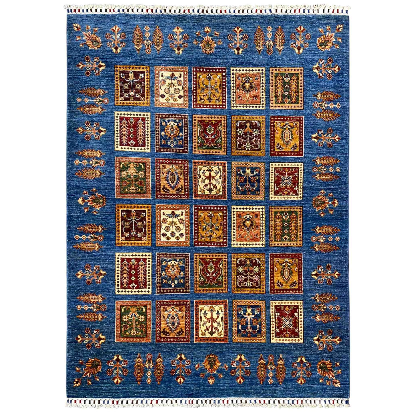 Khorjin Teppich - Azurblaues Paneeldesign, Komplizierte Motive, 208x153 cm - German Carpet Shop