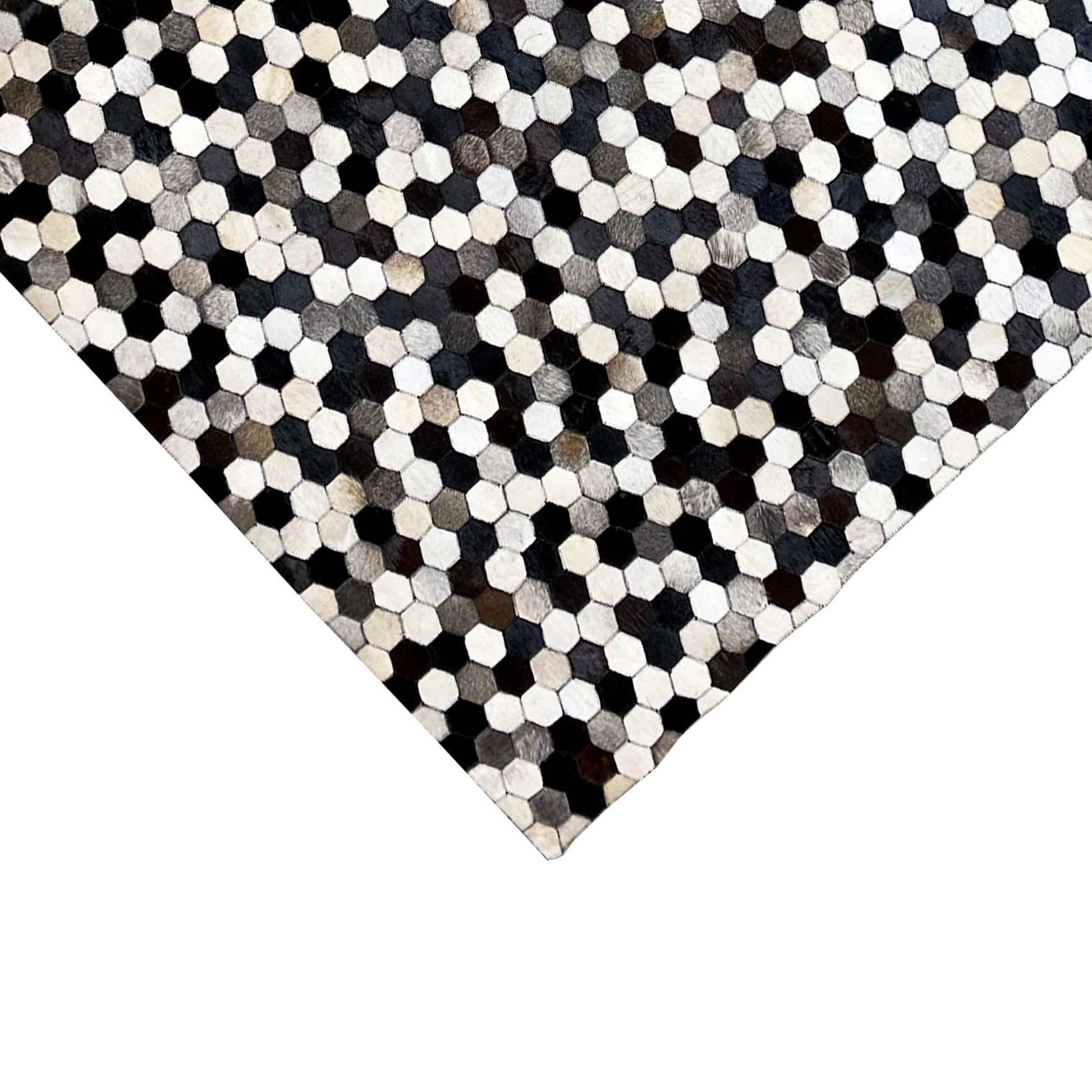 Hexagonaler Kalbsleder Teppich 243x156 cm - German Carpet Shop