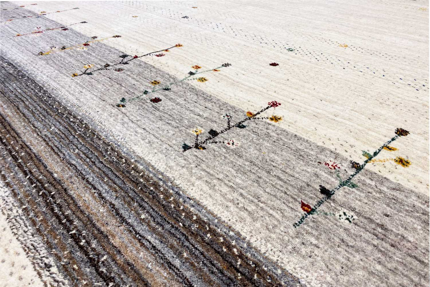 Gabbeh - Loom Luri (201x290 cm) - German Carpet Shop