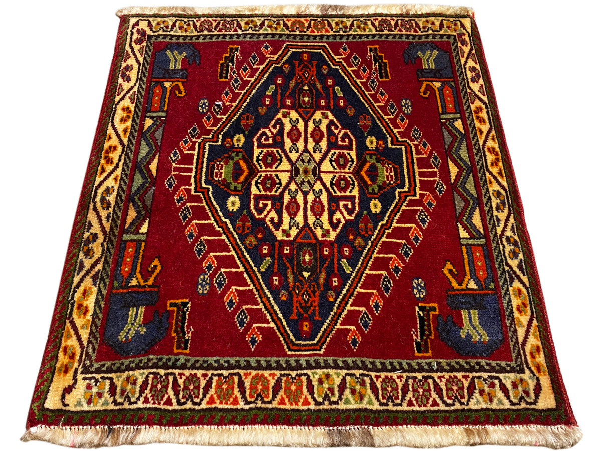 Poshti rug (59×61 cm) in red with central medallion, decorative border and fringes