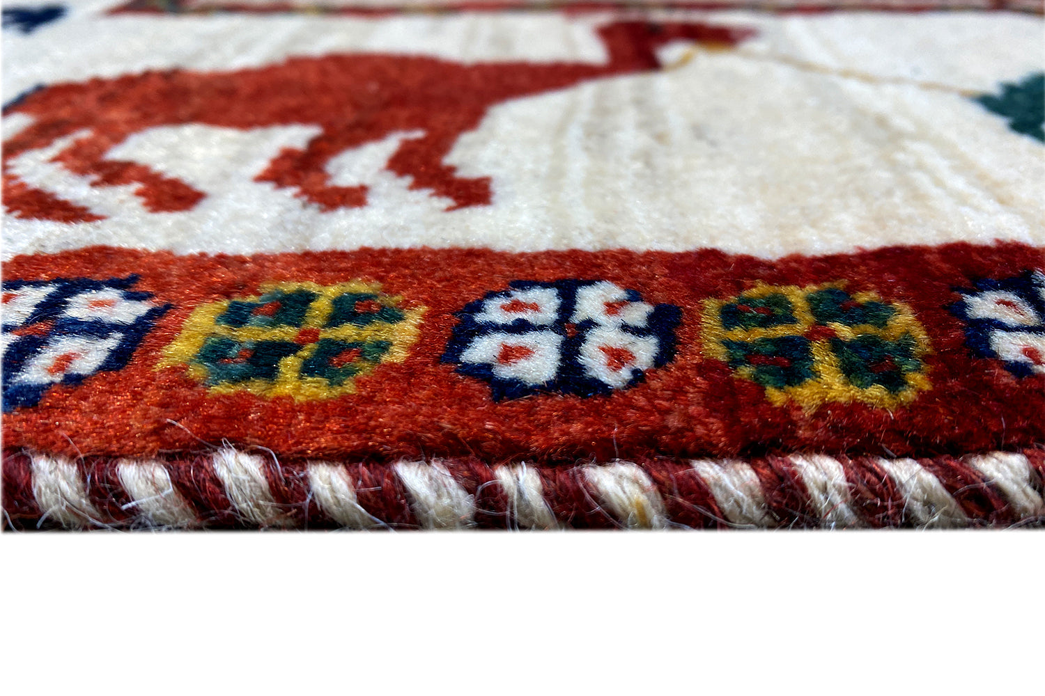 Qashqai Exklusiv (188x140cm) - German Carpet Shop