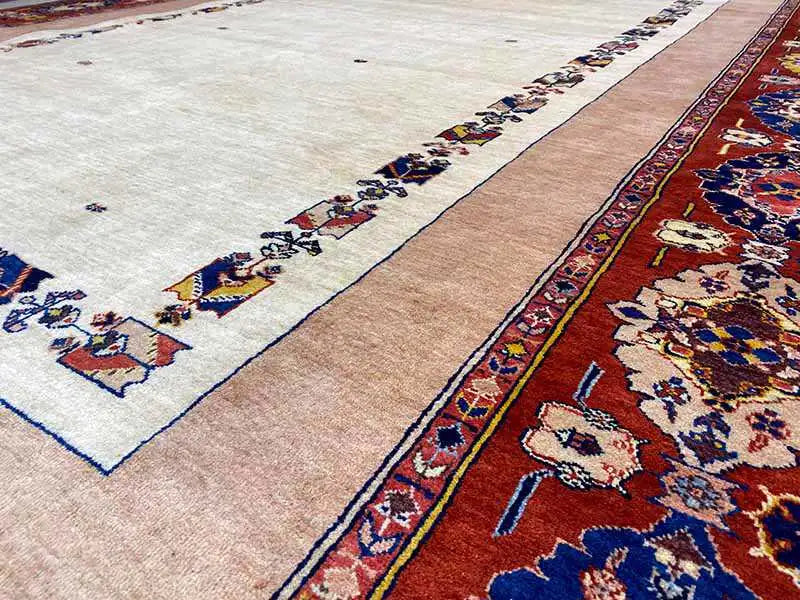 Qashqai Exklusiv (329x227cm) - German Carpet Shop