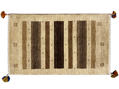 Natürlicher Wohnteppich im minimalistischen Design