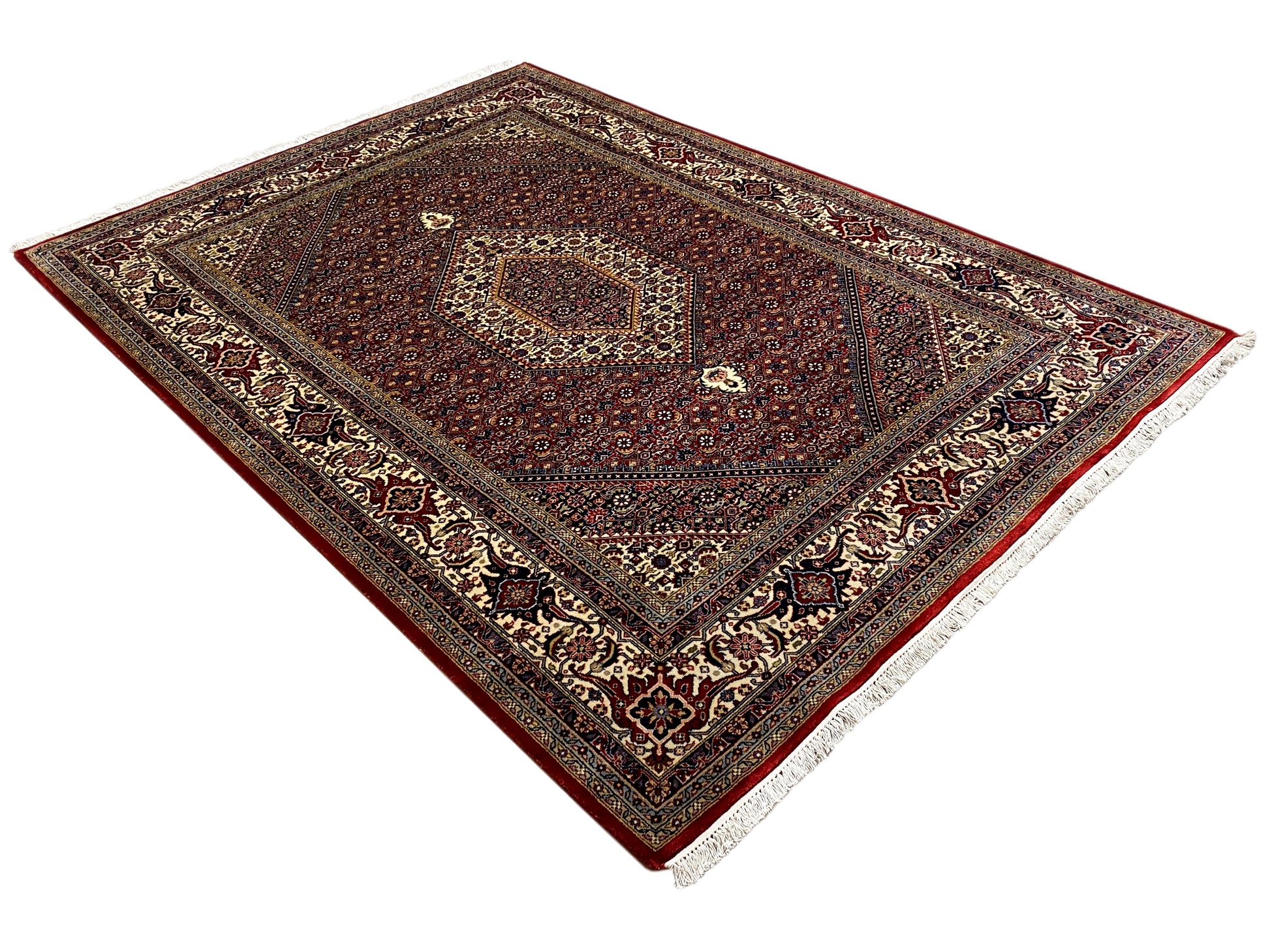 Bidjar Teppich in Rot und Creme handgeknüpft, robust und dicht