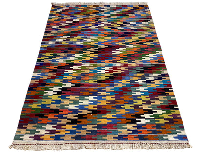 Boho Kelim Teppich mehrfarbig handversponnene Wolle 176x117 cm
