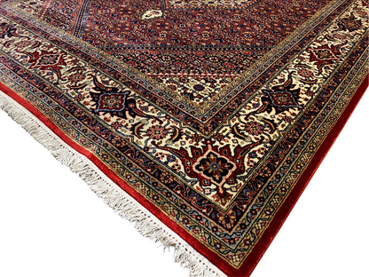 Traditioneller Woll Bidjar Teppich handgeknüpft, zeitloses Design