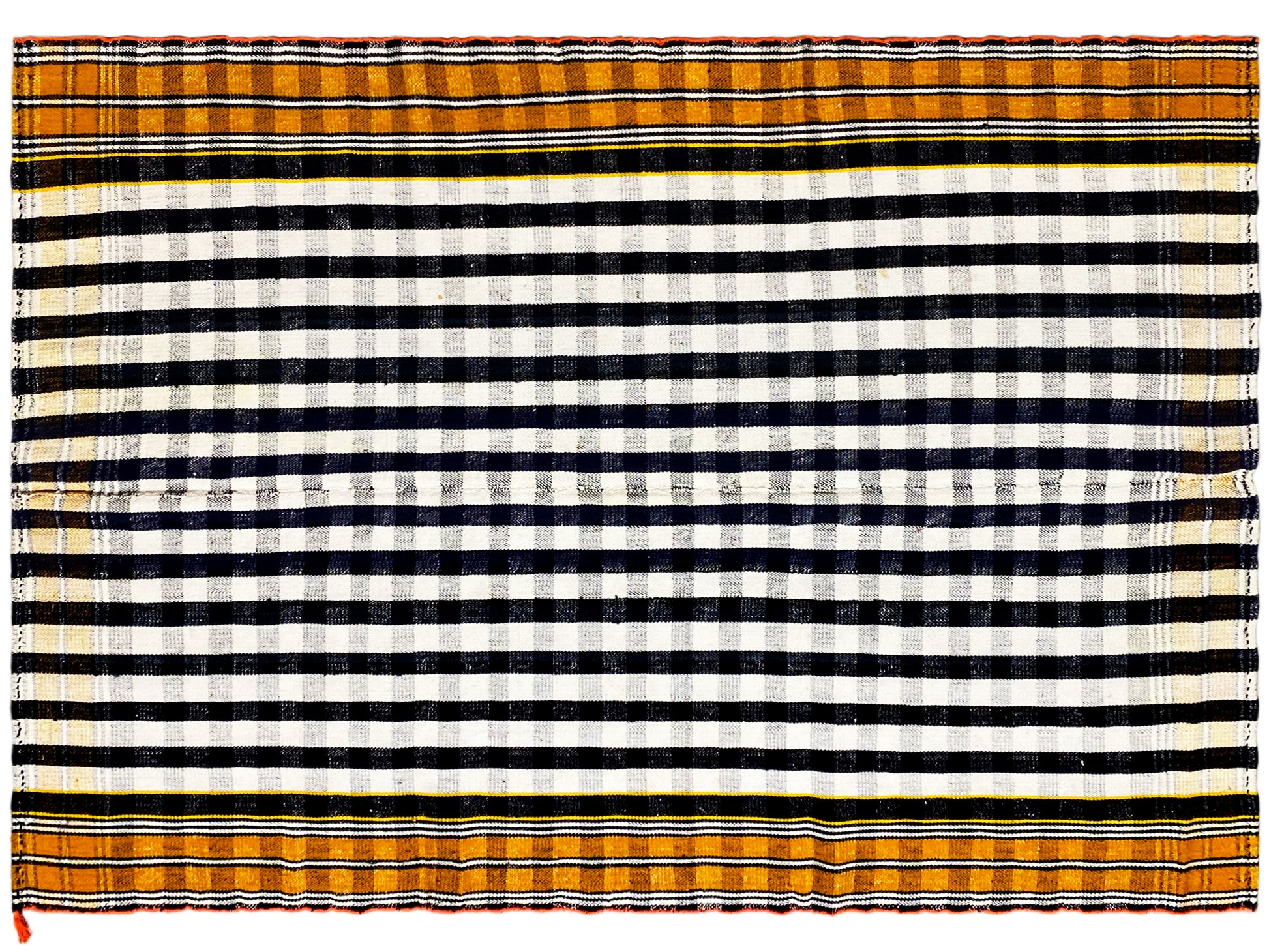 Salon traditioneller Jajim Teppich aus Wolle mit markanten schwarzen und weißen Karos