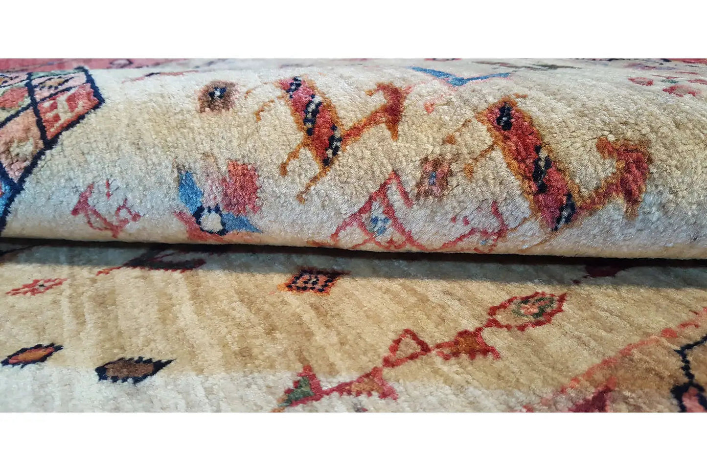 Qashqai Exklusiv (100x99cm) - German Carpet Shop