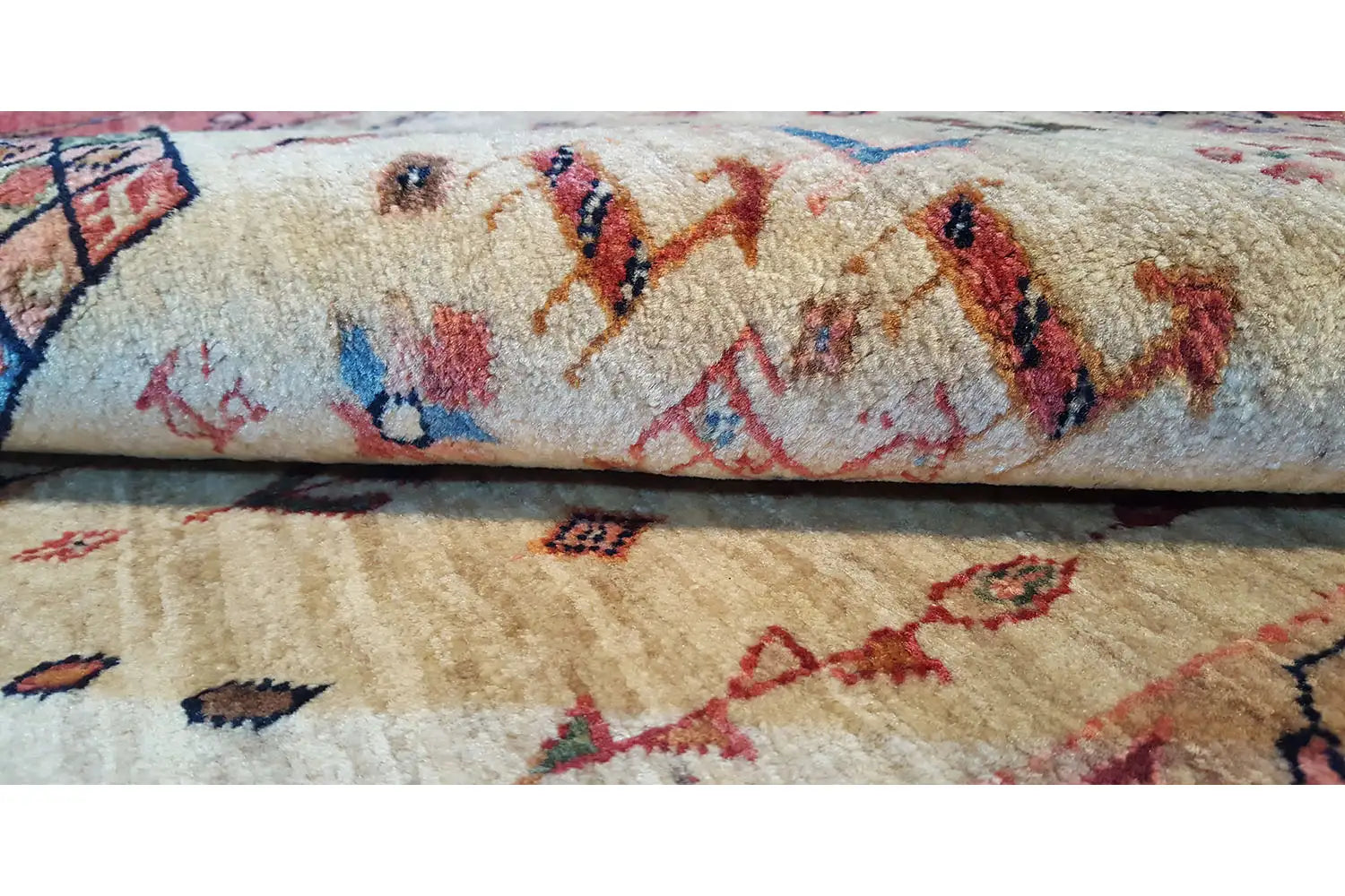 Qashqai Exklusiv (100x99cm) - German Carpet Shop