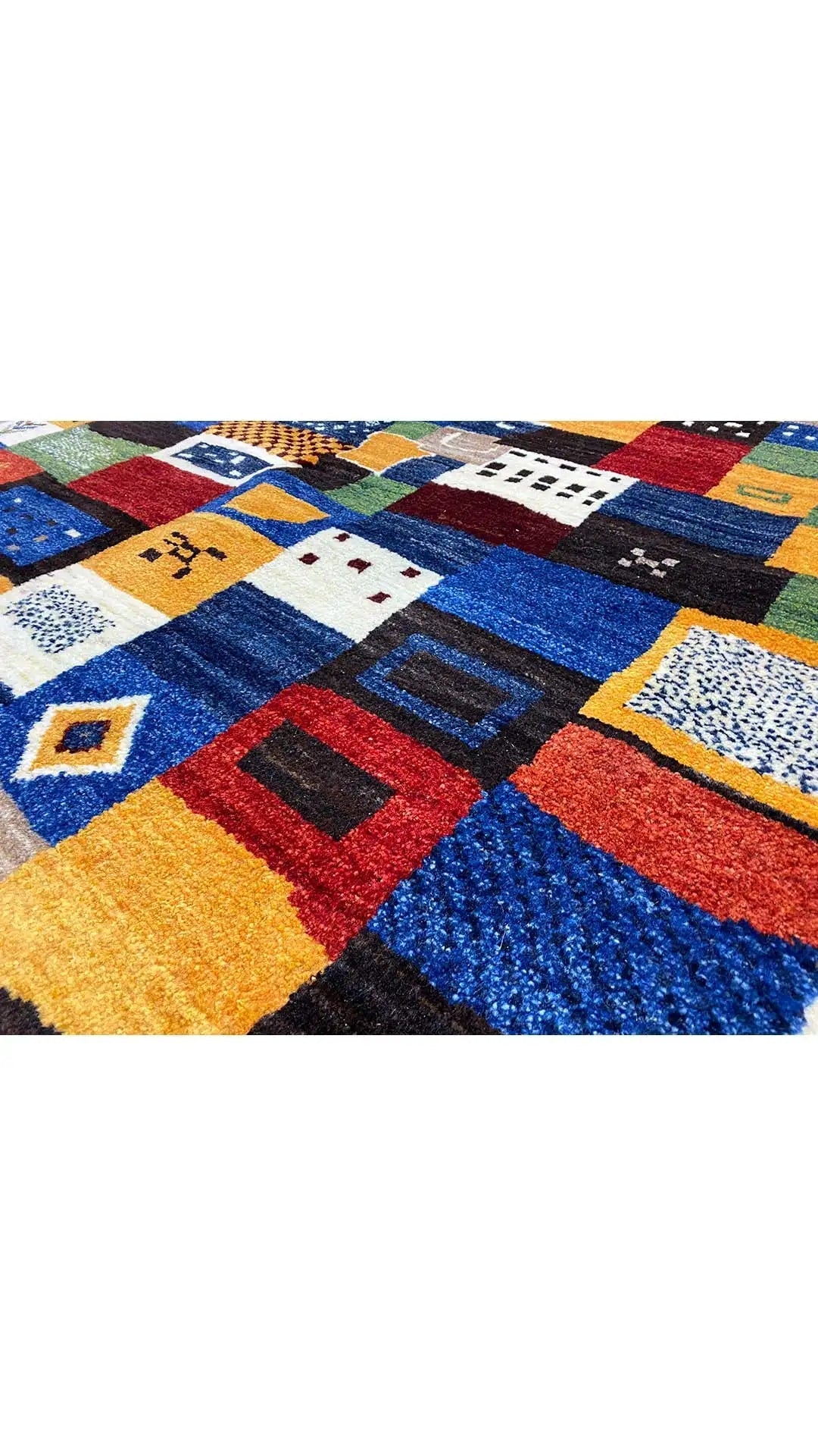  Gabbeh - (194x140 cm) - Premium Gabbeh from German Carpet Shop - Just €990! Shop now at German Carpet Shop