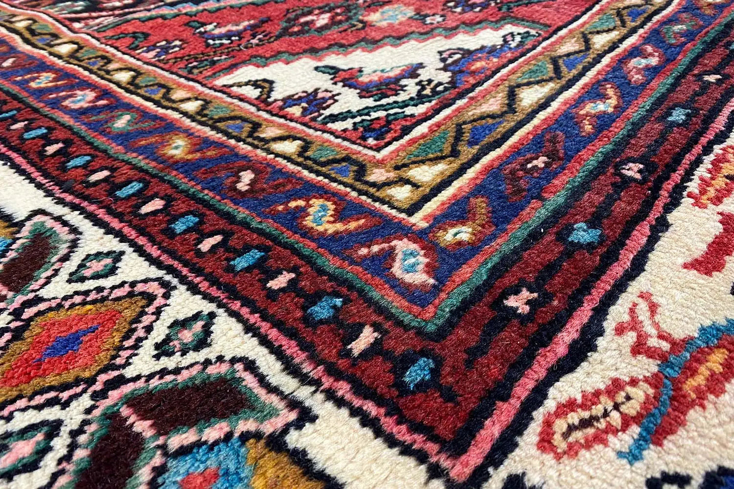  Hamadan Teppich - 8974960 (308x200cm) - Premium Teppich from German Carpet Shop - Just €750! Shop now at German Carpet Shop