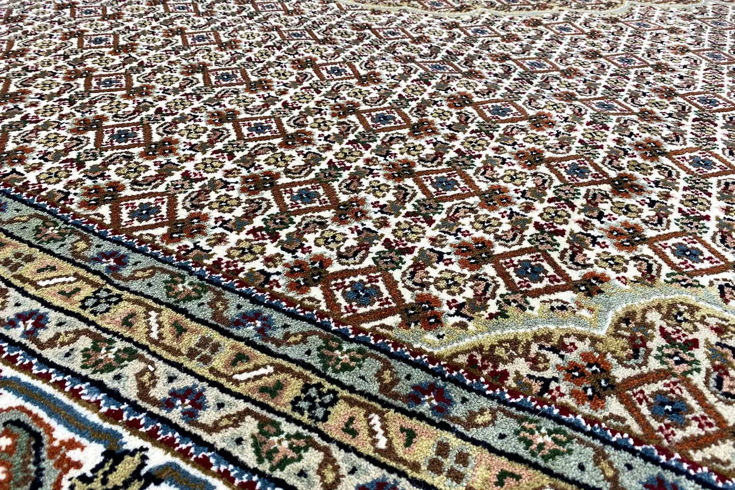 Indo Täbriz Teppich - (309x247cm) - German Carpet Shop