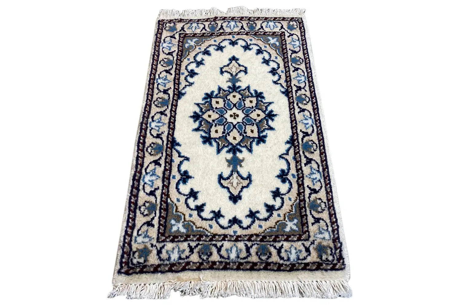  Nain (65x38cm) - Premium Nain Teppiche from German Carpet Shop - Just €49! Shop now at German Carpet Shop