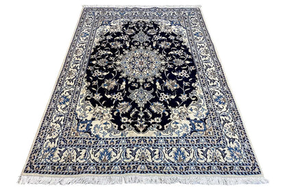 Nain (205x146cm) - German Carpet Shop