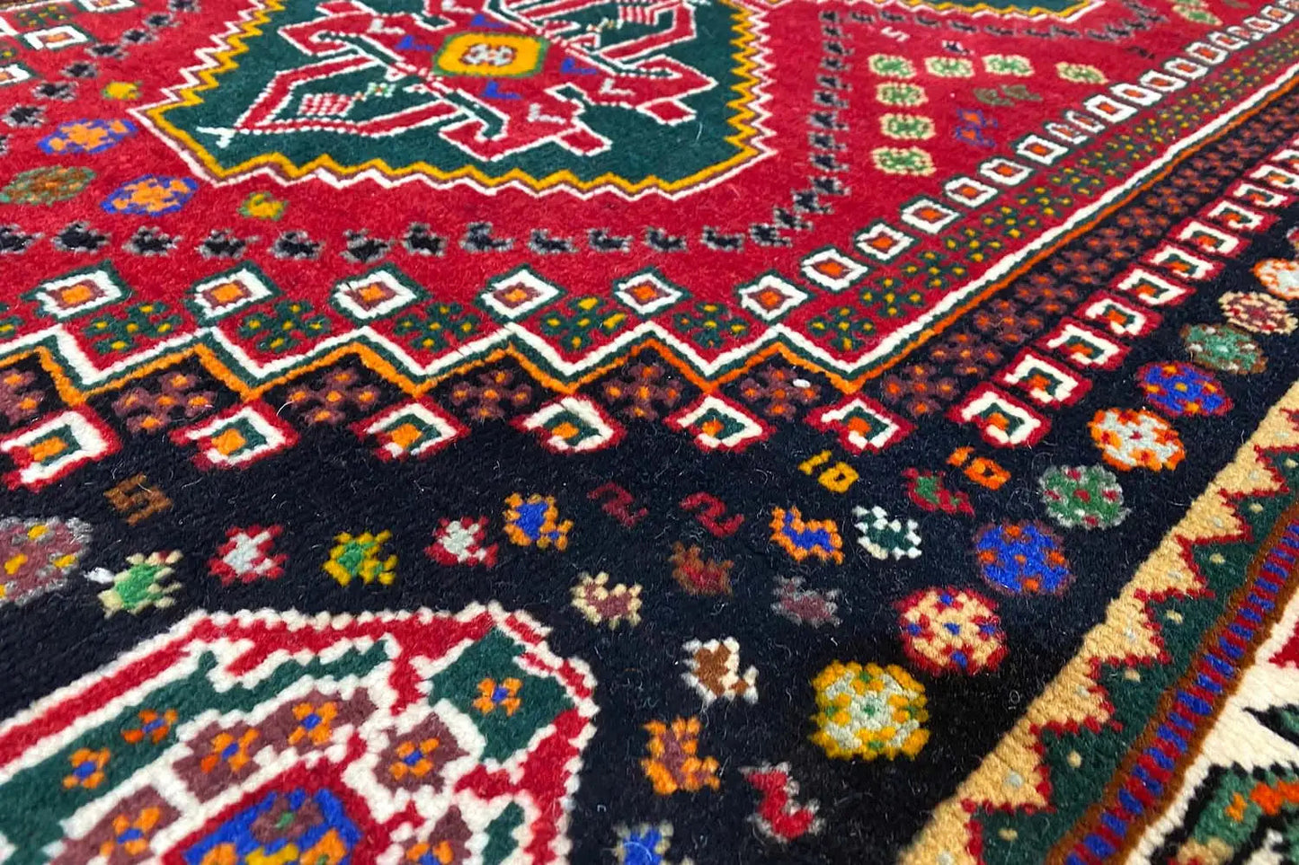 Shiraz Qashqai - (148x90cm) - German Carpet Shop
