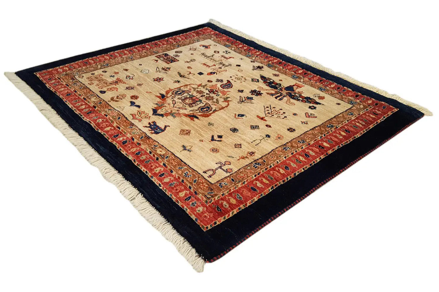 Qashqai Exklusiv (108x92cm) - German Carpet Shop