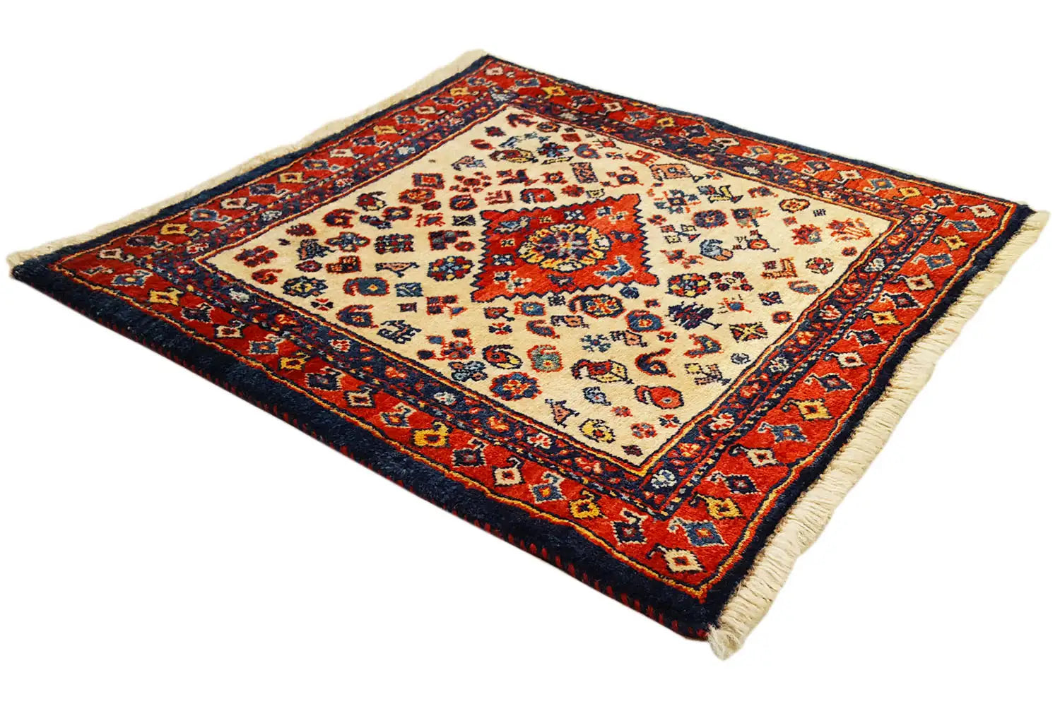 Qashqai Exklusiv (54x53cm) - German Carpet Shop
