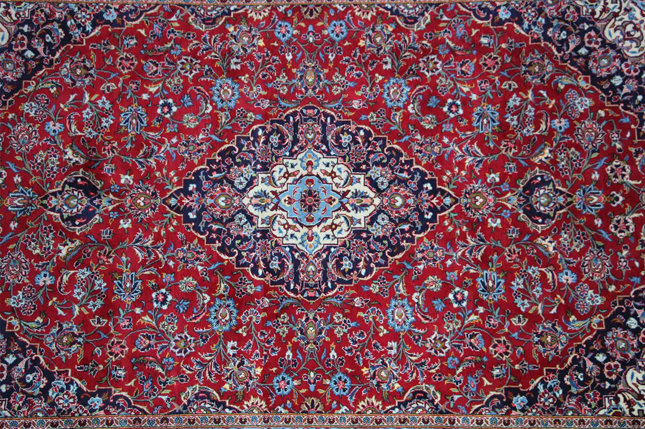 Keshan - Rot (361x250 cm) - German Carpet Shop