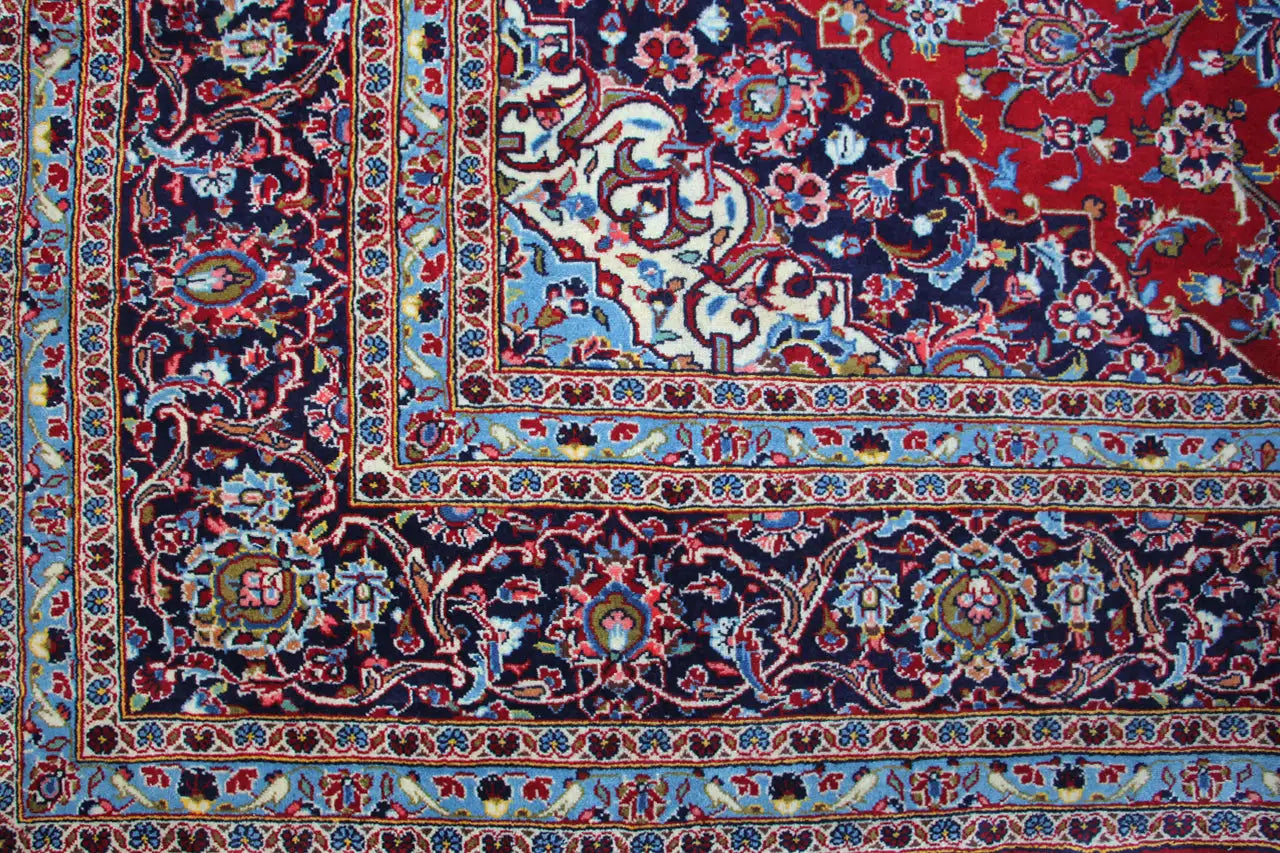 Keshan - Rot (361x250 cm) - German Carpet Shop