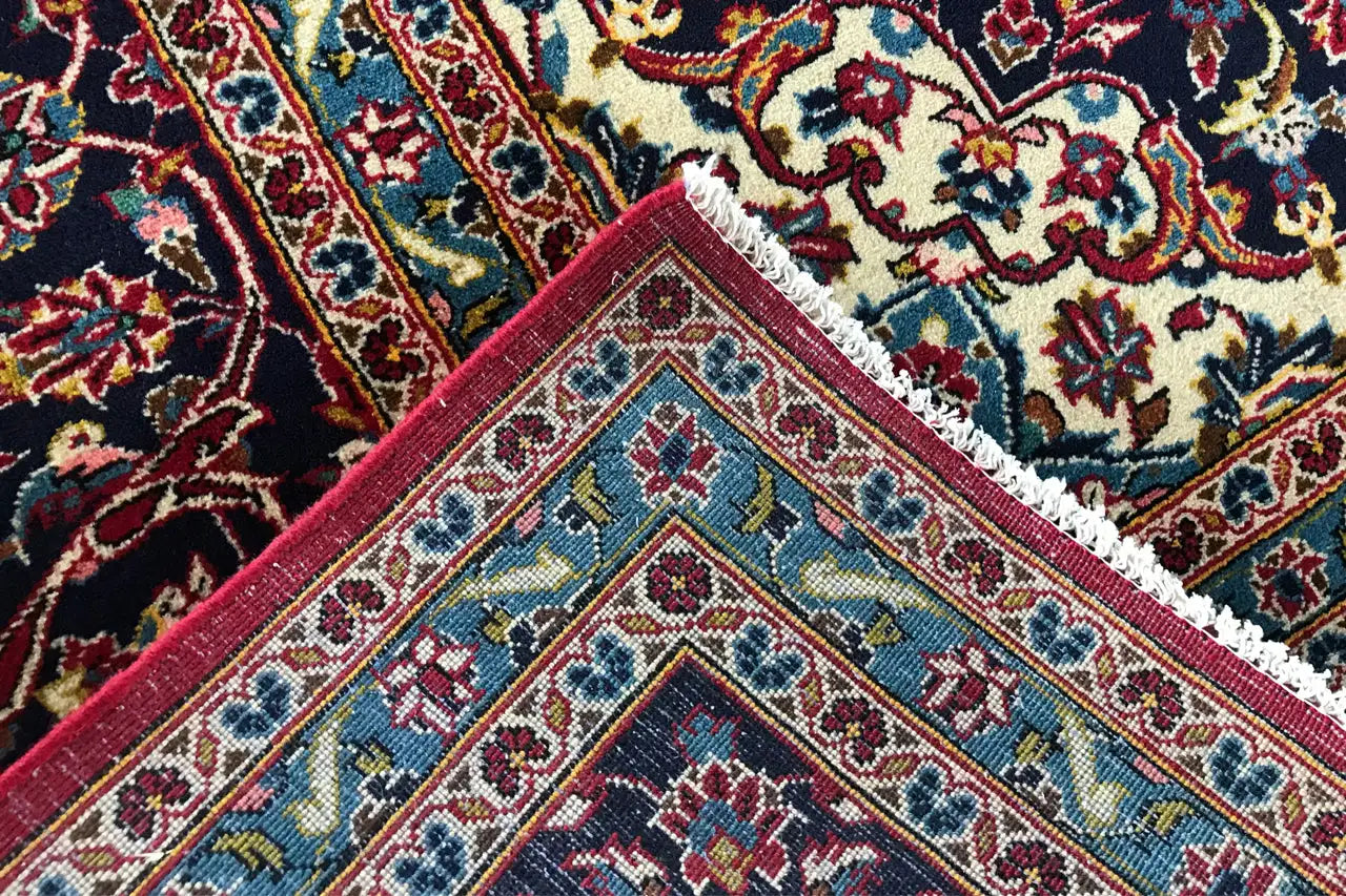 Keshan - Rot (353x247 cm) - German Carpet Shop