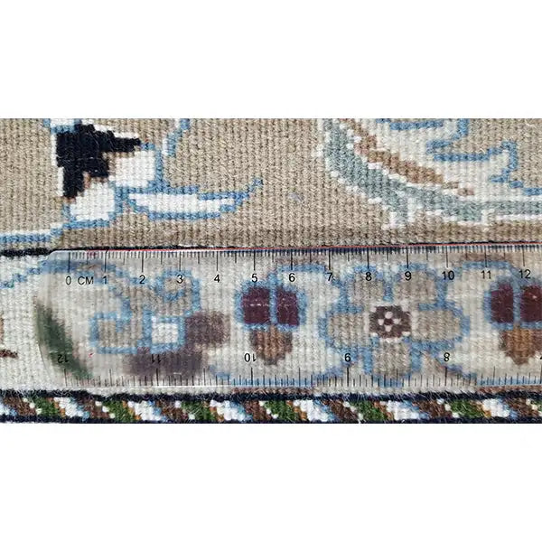 Nain - Beige (237x170cm) - German Carpet Shop