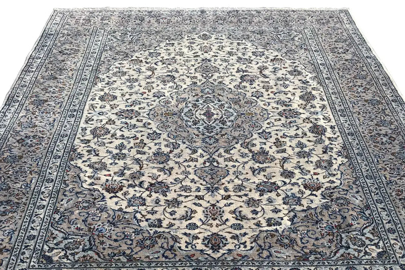 Keshan - Beige (349x242cm) - German Carpet Shop