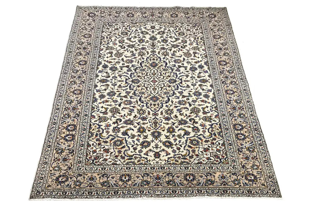 Keshan - Beige (364x258 cm) - German Carpet Shop